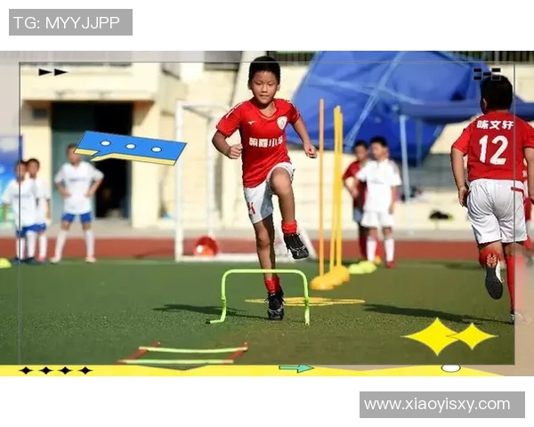 足球球星训练场上的秘密：揭秘他们如何提升技巧与体能的幕后故事